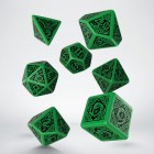 Noppasetti: Celtic 3D Revised Dice Set Green & Black (7)