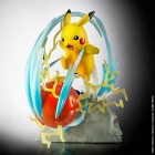 Figuuri: Pokemon - Pikachu Deluxe Collectors 1/10 Scale Light FX