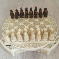 Shakki: History Craft Celtic Ivory Chess Set