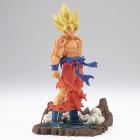 Figu: Dragon Ball Z - Super Saiyan Son Goku (vs Frieza) (13cm)