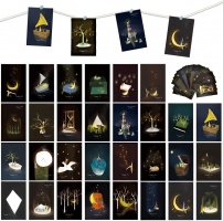 Postikortti: Moon - 30 Postcards (Glow-In-The-Dark)